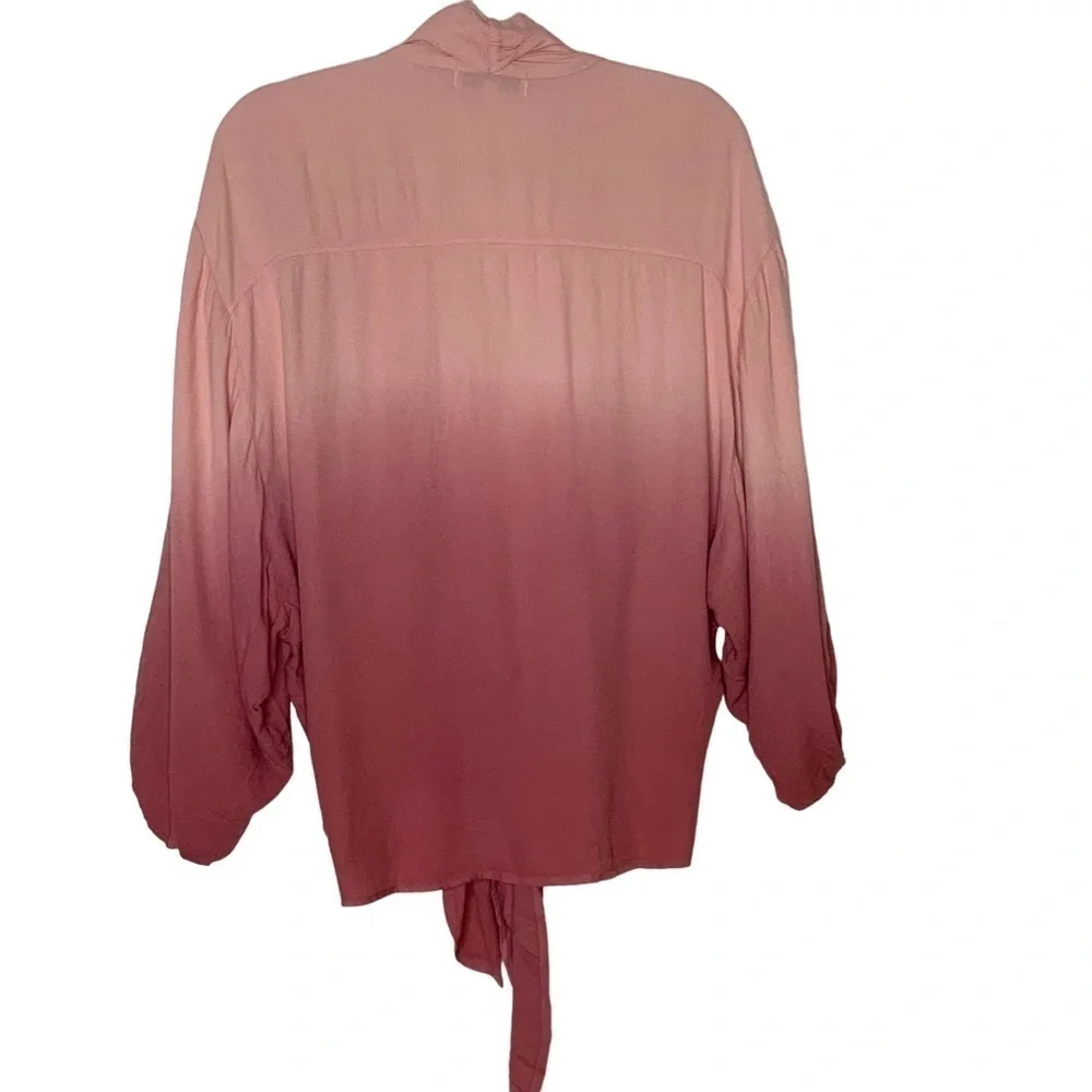 Young Fabulous & Broke two tone- pink V neck top. Size S - Picture 5 of 8